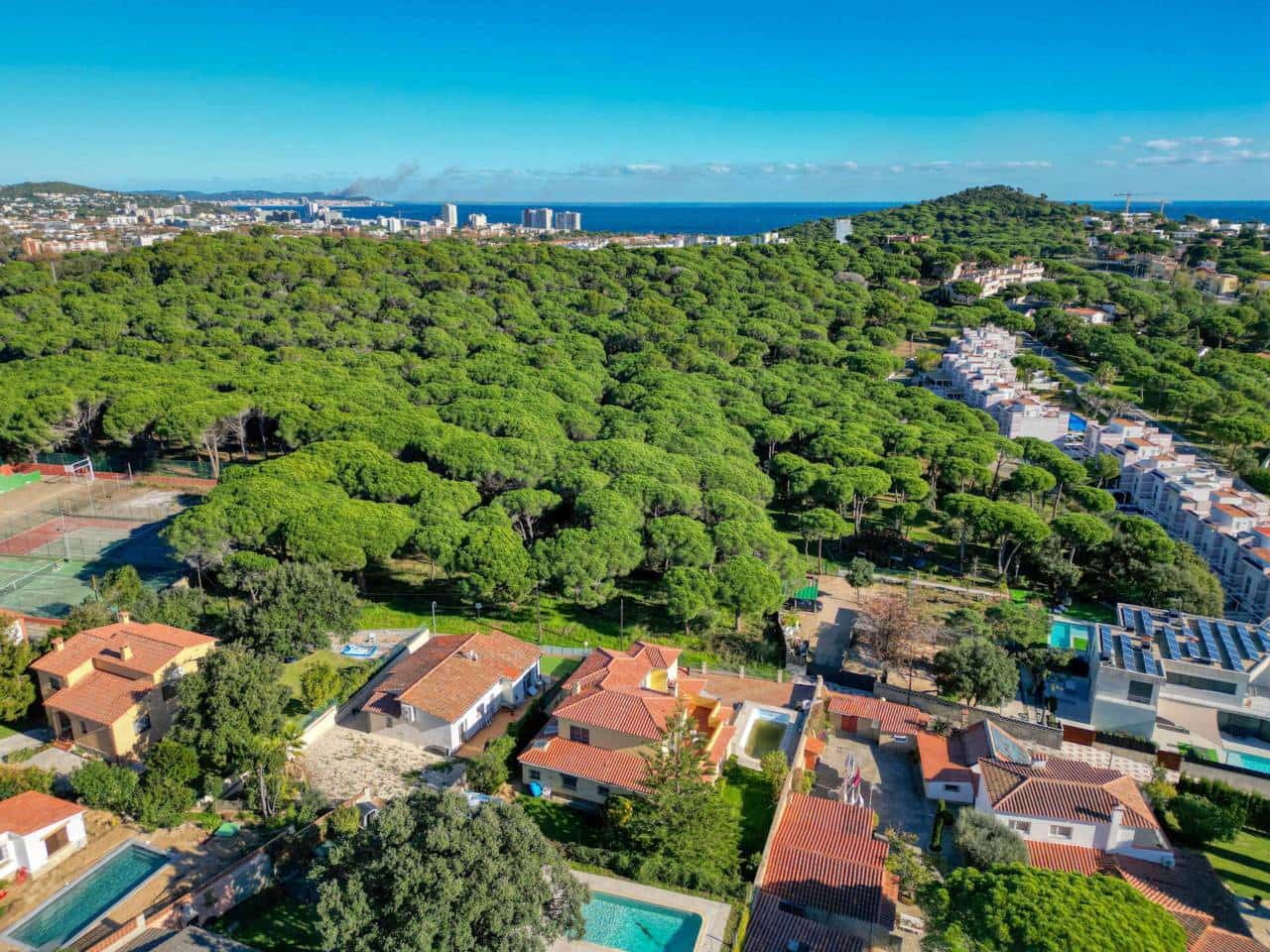 4 sypialnia Willa na sprzedaż w Castell-Platja d'Aro z basenem garażem - 850 000 € (Ref: 9403182)