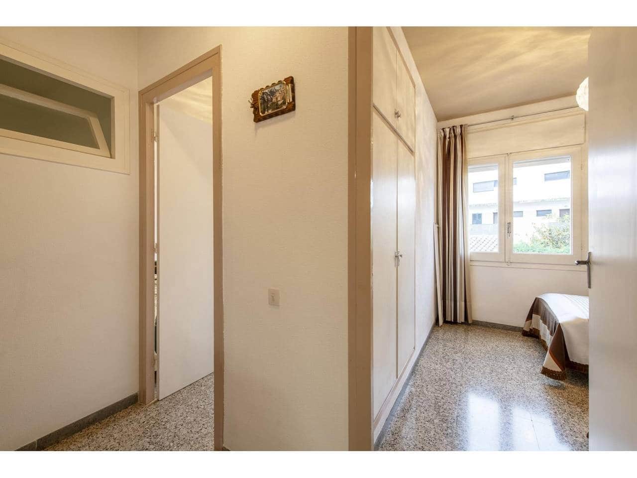 3 bedroom Flat for sale in Castell-Platja d'Aro - € 320,000 (Ref: 9410454)