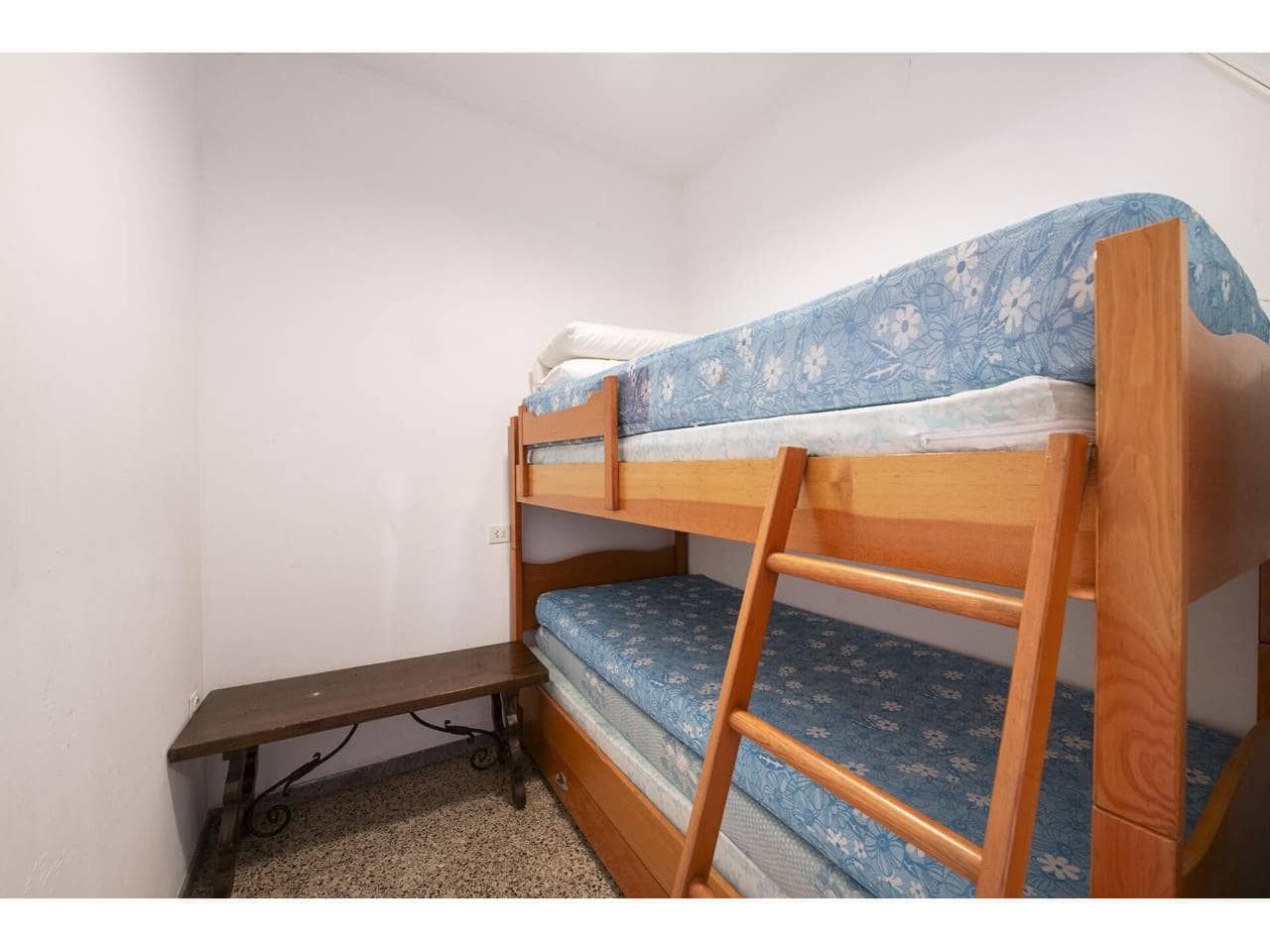 3 bedroom Flat for sale in Castell-Platja d'Aro - € 320,000 (Ref: 9410454)