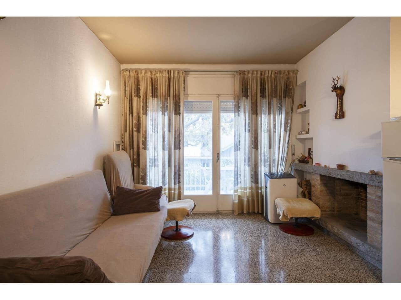 3 bedroom Flat for sale in Castell-Platja d'Aro - € 320,000 (Ref: 9410454)