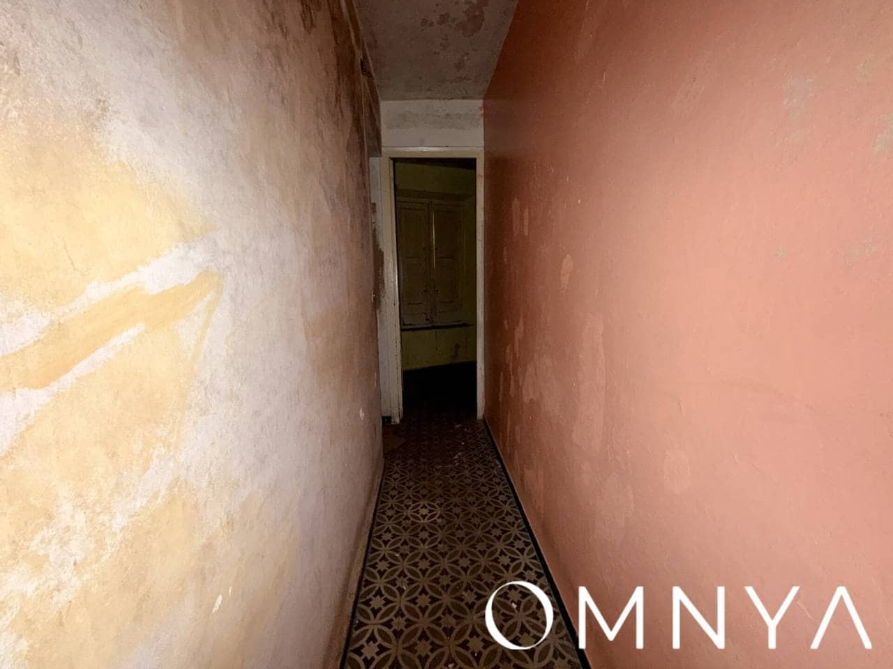 9 bedroom Apartment for sale in Sant Feliu de Guixols - € 300,000 (Ref: 9419590)