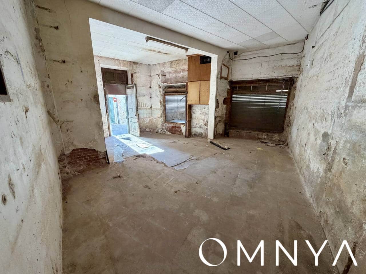 9 bedroom Apartment for sale in Sant Feliu de Guixols - € 300,000 (Ref: 9419590)