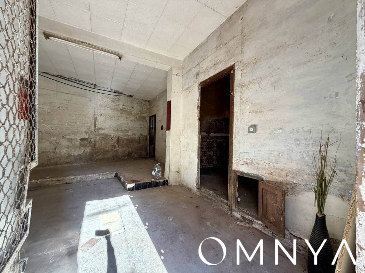 9 bedroom Apartment for sale in Sant Feliu de Guixols - € 300,000 (Ref: 9419590)