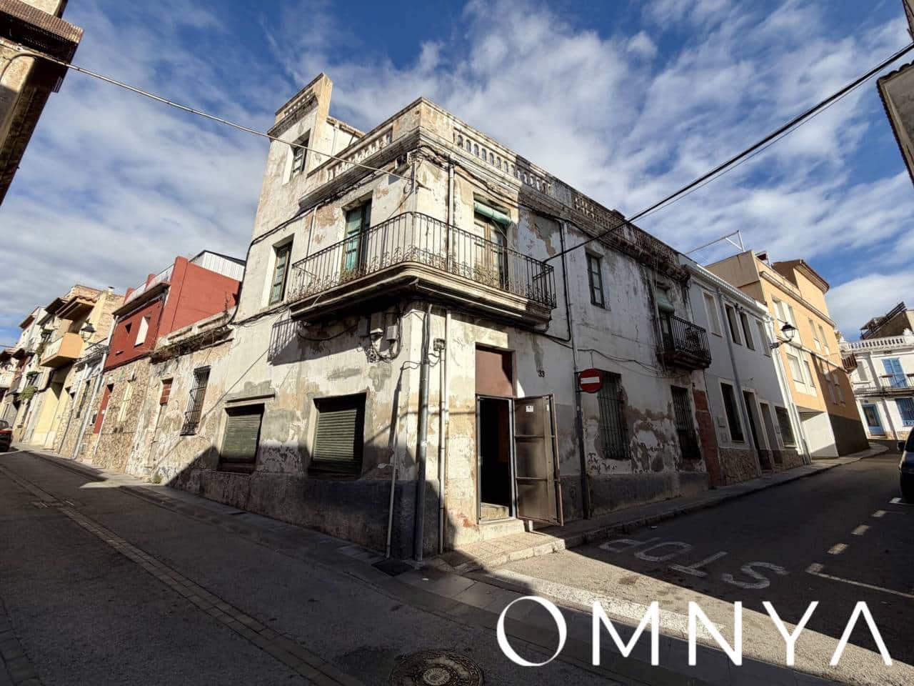 9 bedroom Apartment for sale in Sant Feliu de Guixols - € 300,000 (Ref: 9419590)