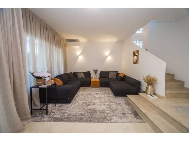 4 slaapkamer Villa te koop in Castell-Platja d'Aro - € 600.000 (Ref: 9445884)