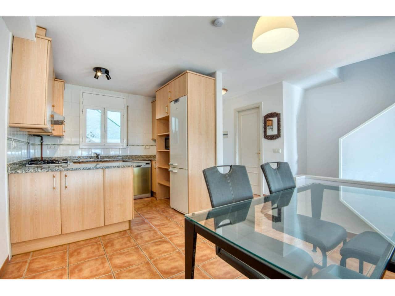 3 soveværelse Byhus til salg i Sant Feliu de Guixols med swimmingpool - € 530.000 (Ref: 9445885)