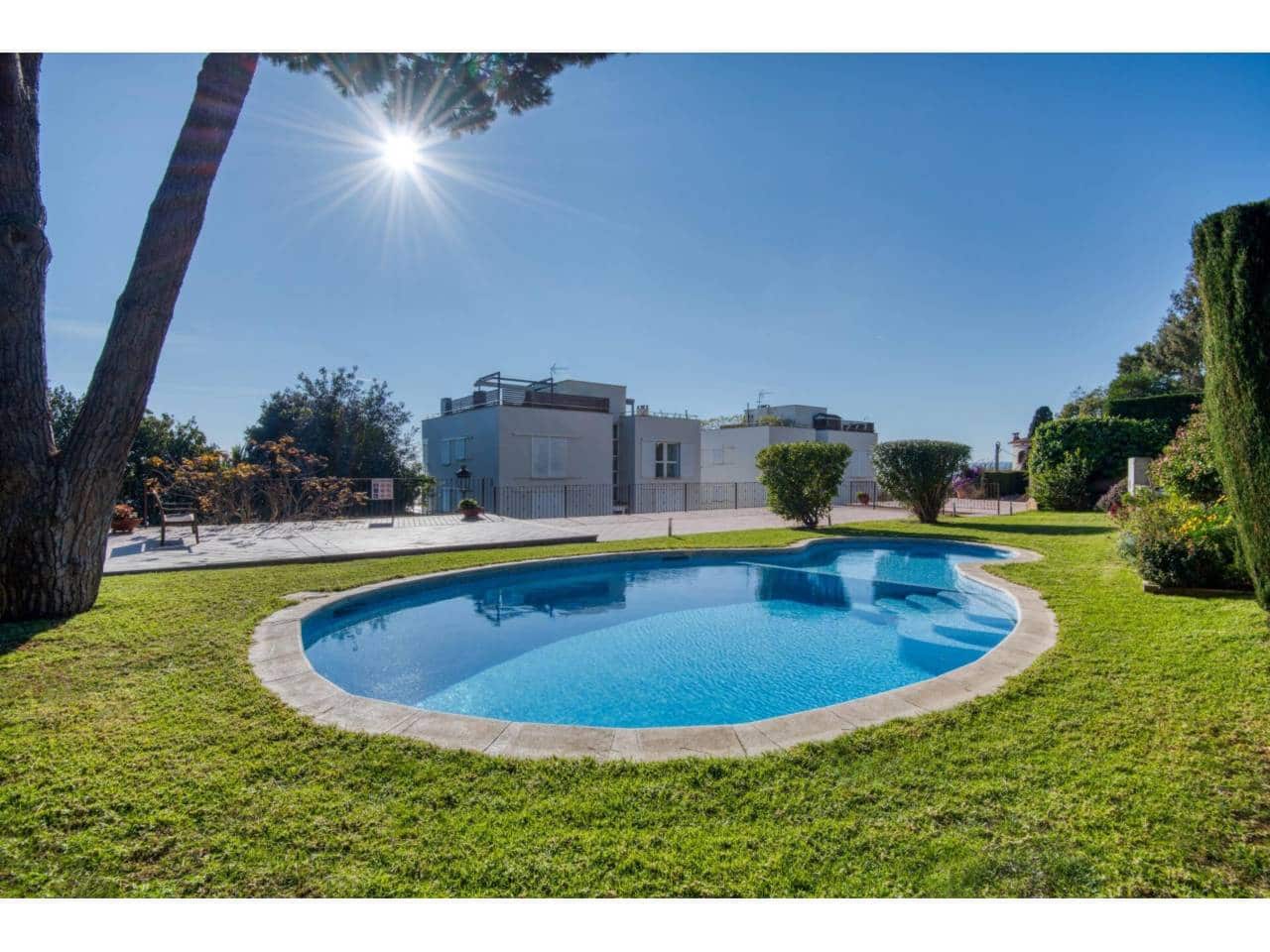 3 soveværelse Byhus til salg i Sant Feliu de Guixols med swimmingpool - € 530.000 (Ref: 9445885)