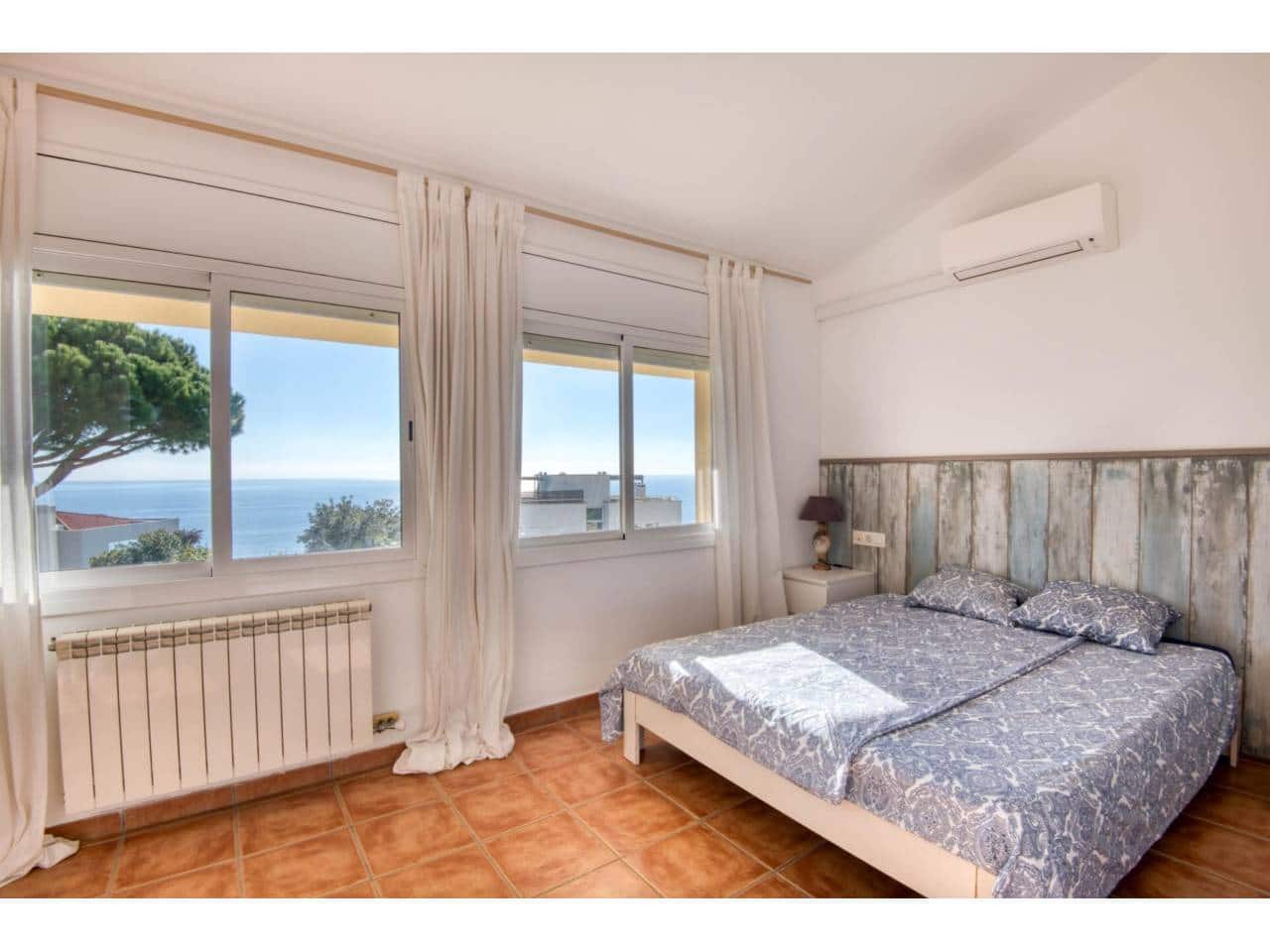 3 soveværelse Byhus til salg i Sant Feliu de Guixols med swimmingpool - € 530.000 (Ref: 9445885)