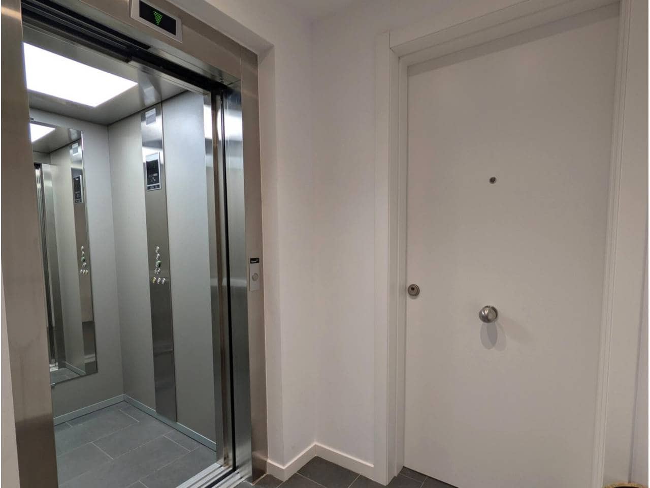 Piso de 2 habitaciones en Sant Antoni de Calonge en venta con piscina - 370.000 € (Ref: 9451970)