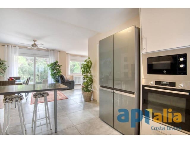 6 camera da letto Villa in vendita in Santa Cristina d'Aro con piscina - 795.000 € (Rif: 9465317)