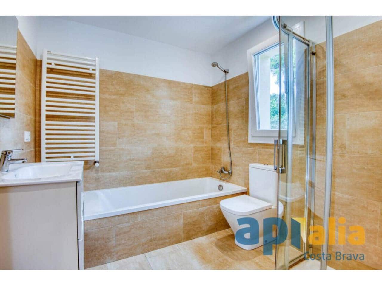 6 camera da letto Villa in vendita in Santa Cristina d'Aro con piscina - 795.000 € (Rif: 9465317)