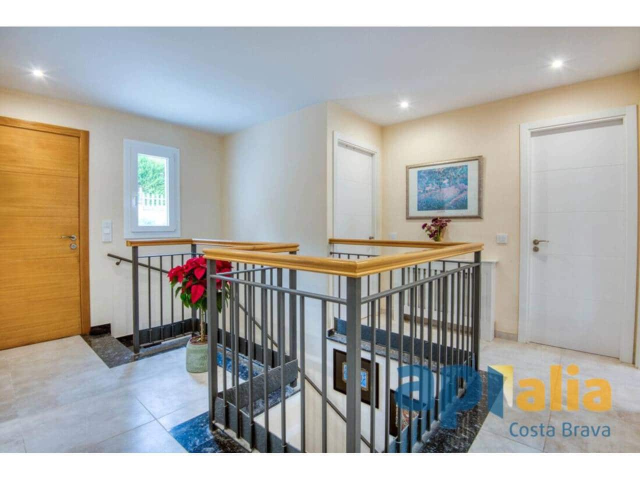 6 camera da letto Villa in vendita in Santa Cristina d'Aro con piscina - 795.000 € (Rif: 9465317)