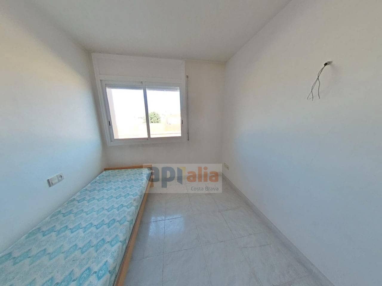 Piso de 4 habitaciones en Palamós en venta - 299.000 € (Ref: 9468012)