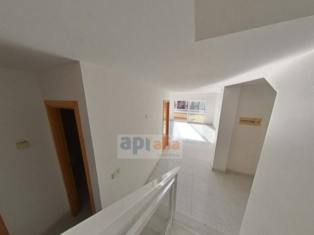 Piso de 4 habitaciones en Palamós en venta - 299.000 € (Ref: 9468012)