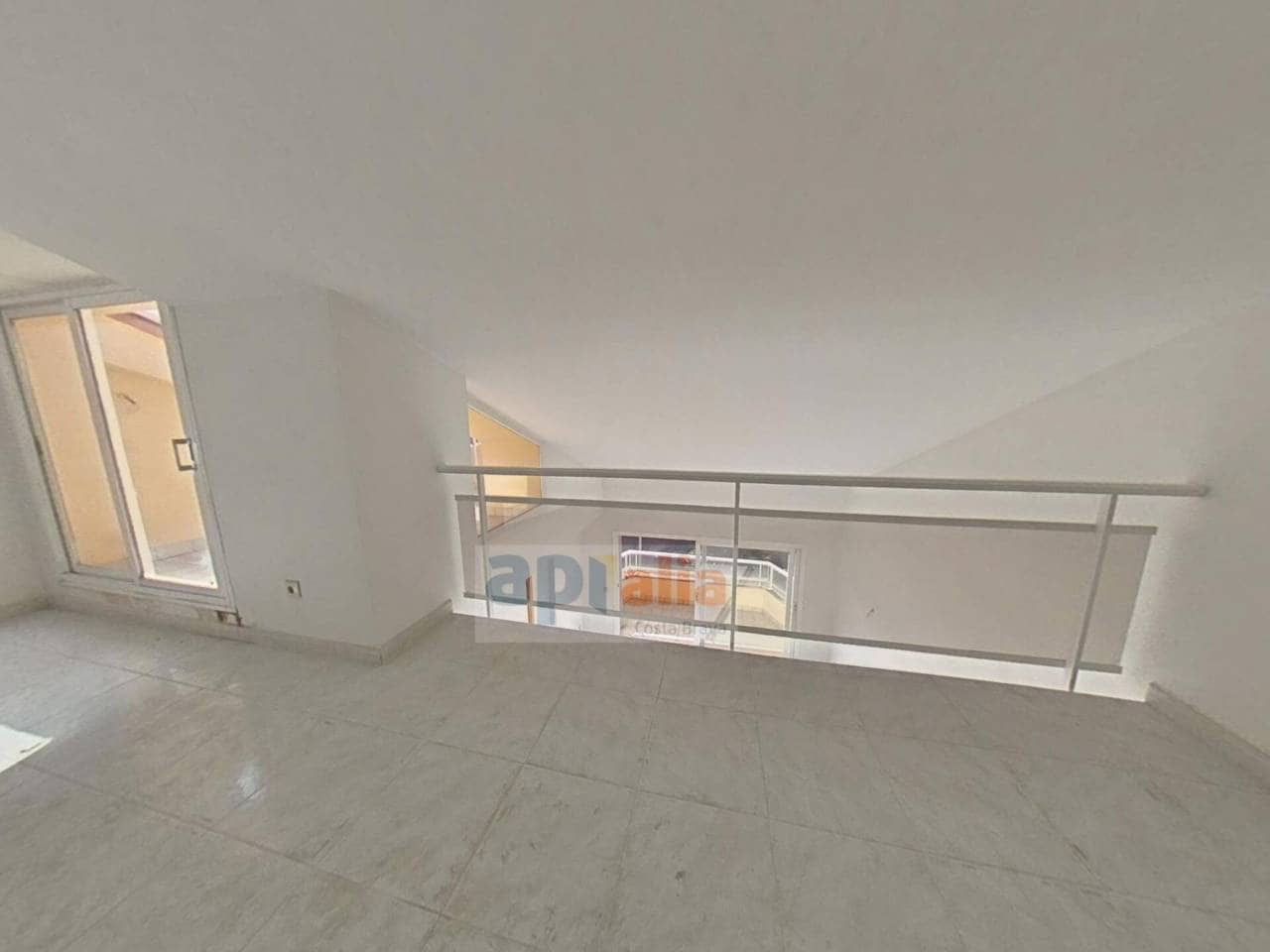 Piso de 4 habitaciones en Palamós en venta - 299.000 € (Ref: 9468012)