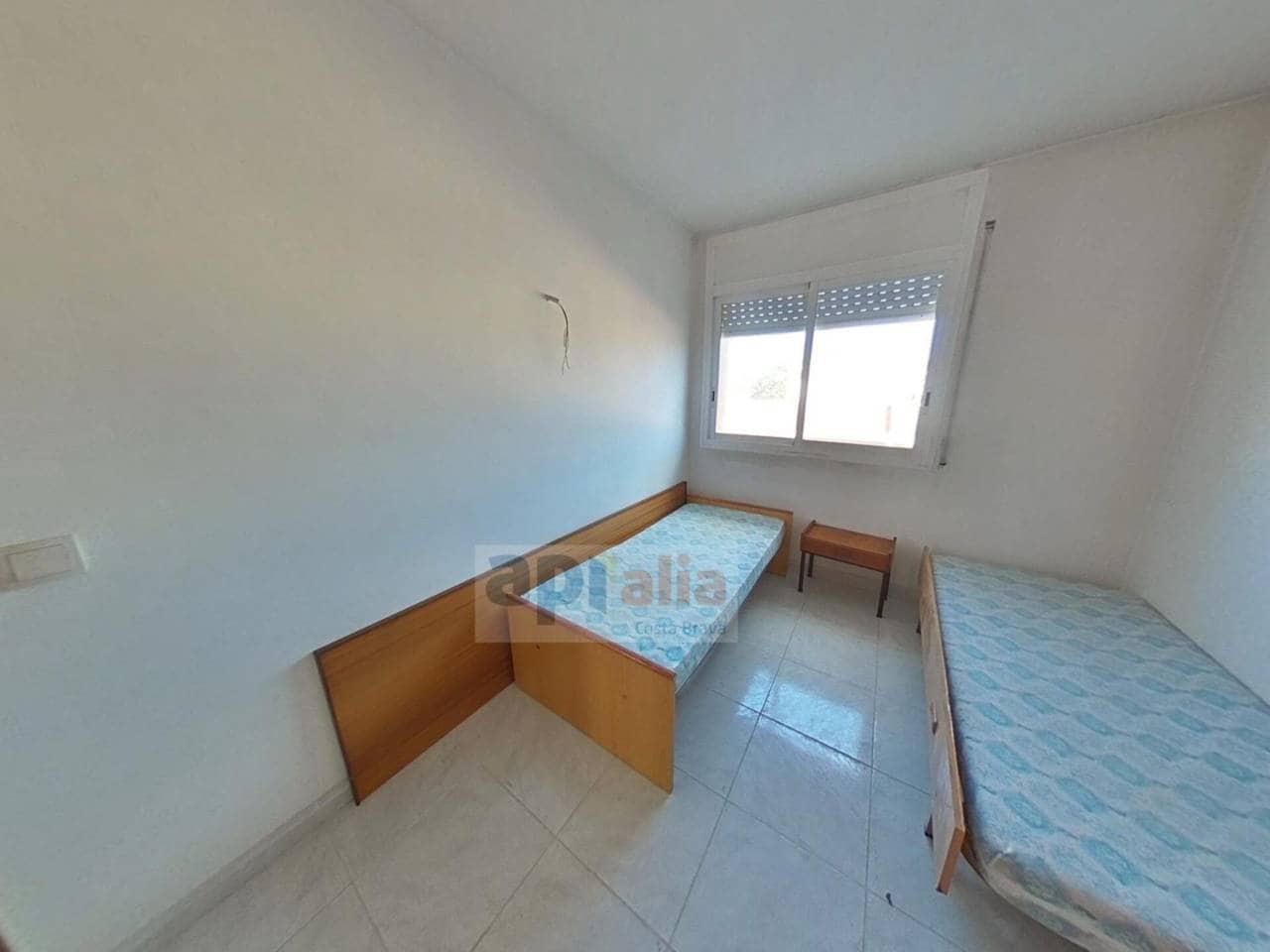 Piso de 4 habitaciones en Palamós en venta - 299.000 € (Ref: 9468012)