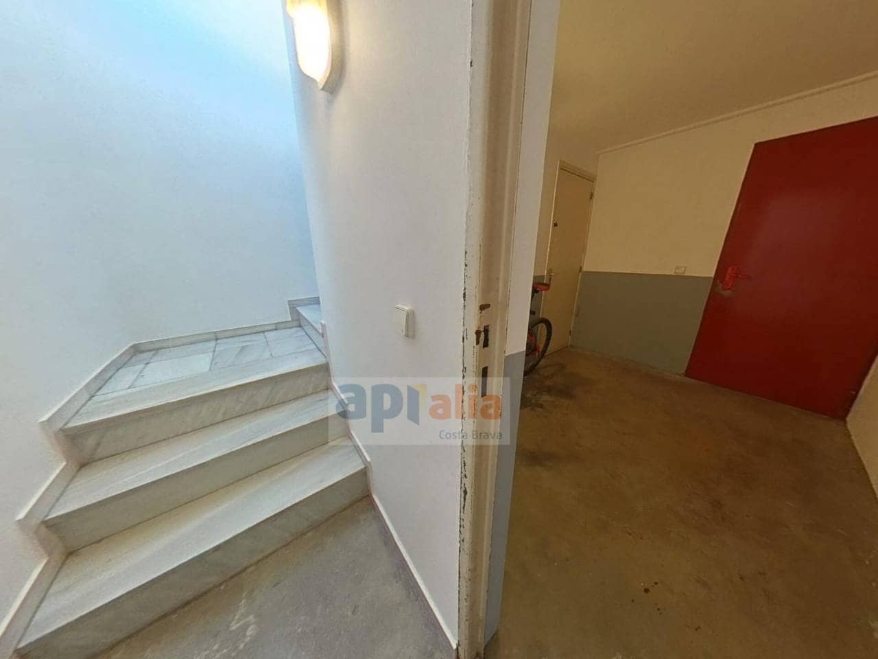 Piso de 4 habitaciones en Palamós en venta - 299.000 € (Ref: 9468012)