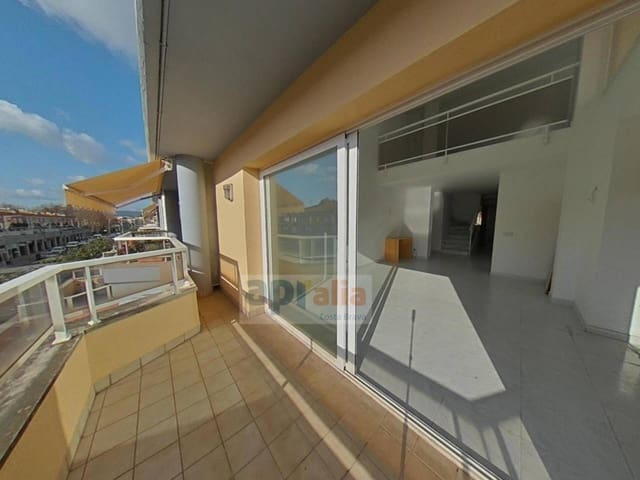 Piso de 4 habitaciones en Palamós en venta - 299.000 € (Ref: 9468012)