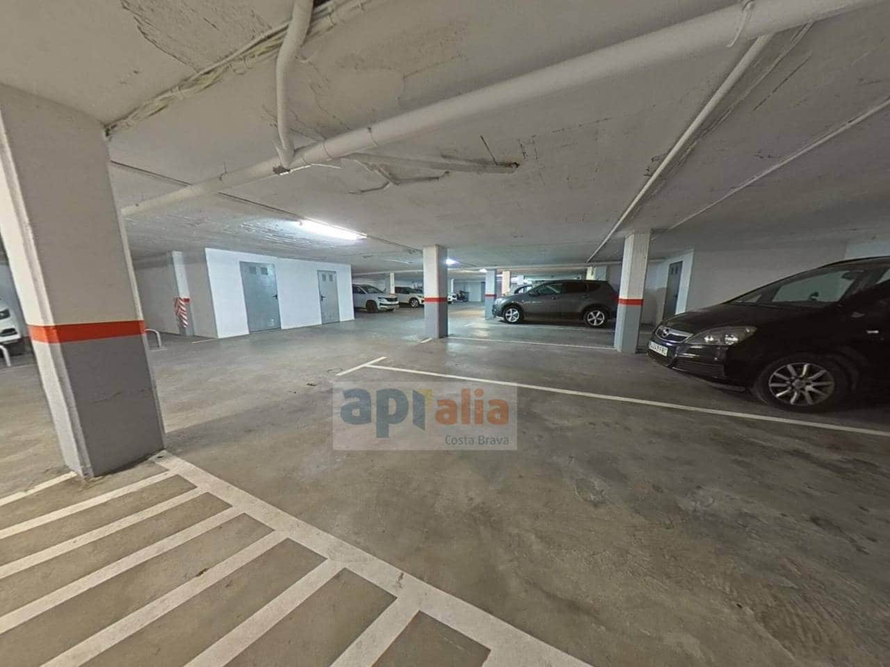 Piso de 4 habitaciones en Palamós en venta - 299.000 € (Ref: 9468012)