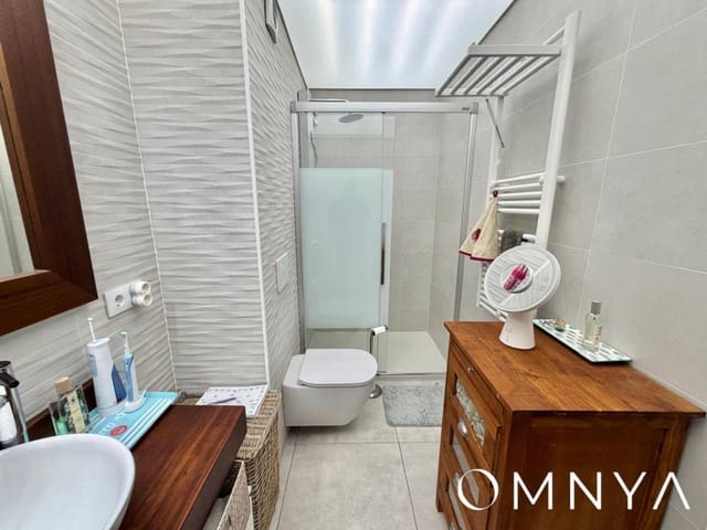 4 soveværelse Byhus til salg i Sant Feliu de Guíxols med garage - € 530.000 (Ref: 9485047)