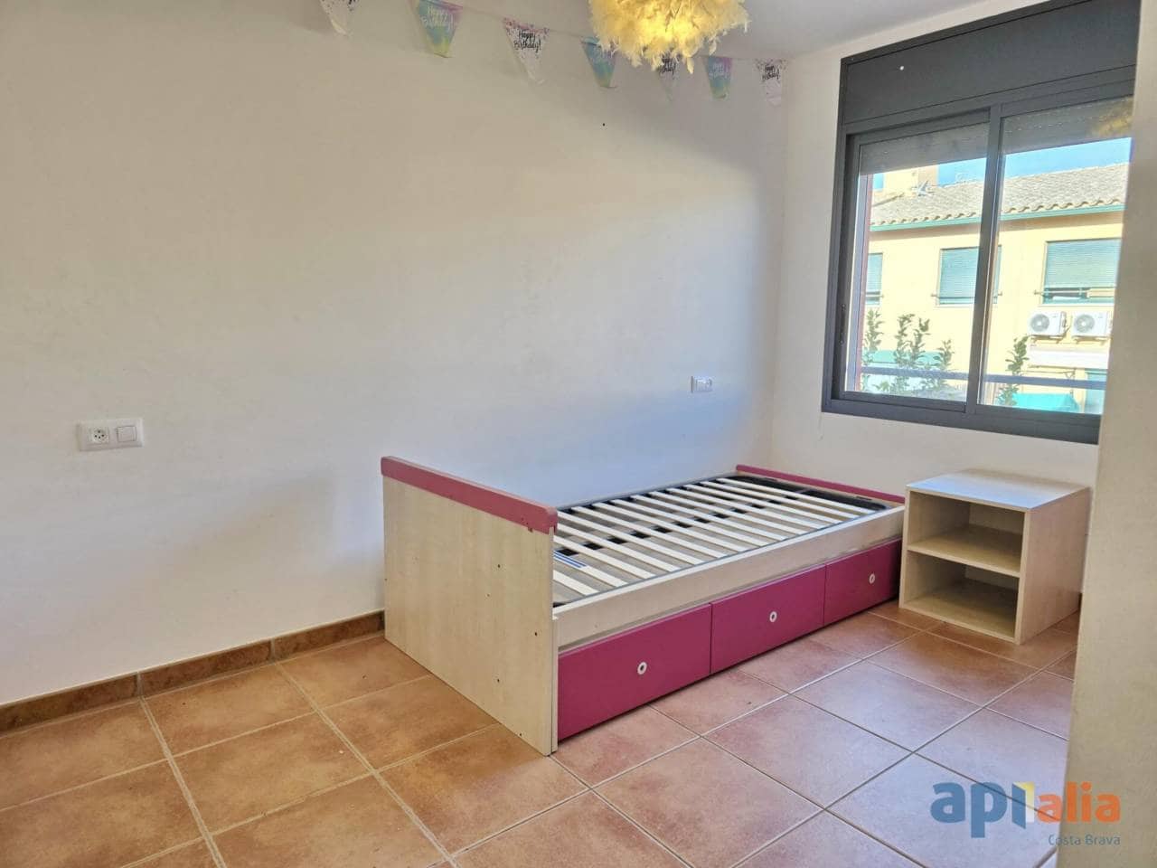 4 bedroom Townhouse for sale in Vall-llobrega - € 350,000 (Ref: 9494305)
