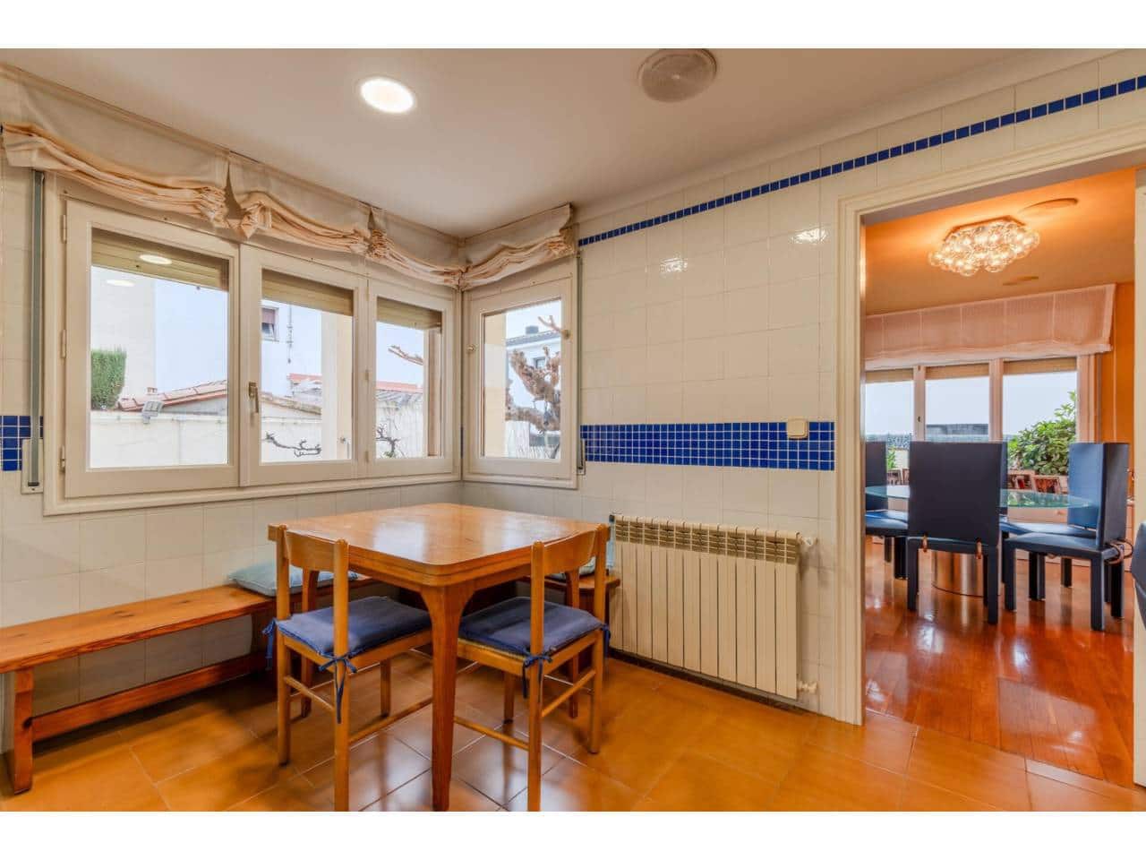 4 bedroom Villa for sale in Roses - € 598,000 (Ref: 9503700)