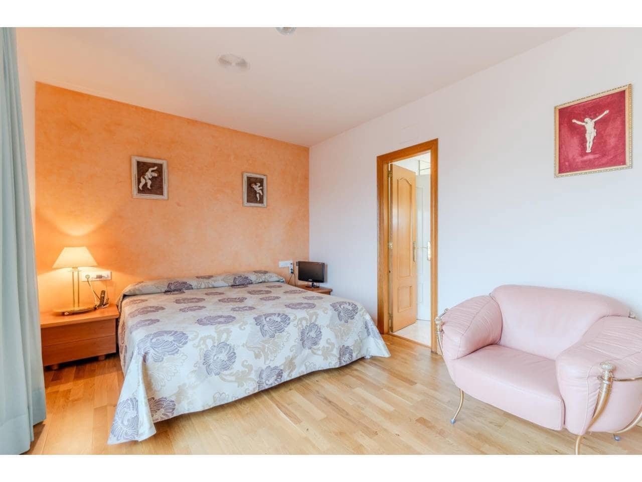 4 bedroom Villa for sale in Roses - € 598,000 (Ref: 9503700)