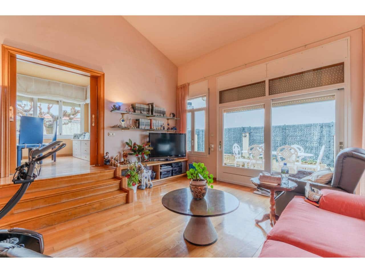 4 bedroom Villa for sale in Roses - € 598,000 (Ref: 9503700)