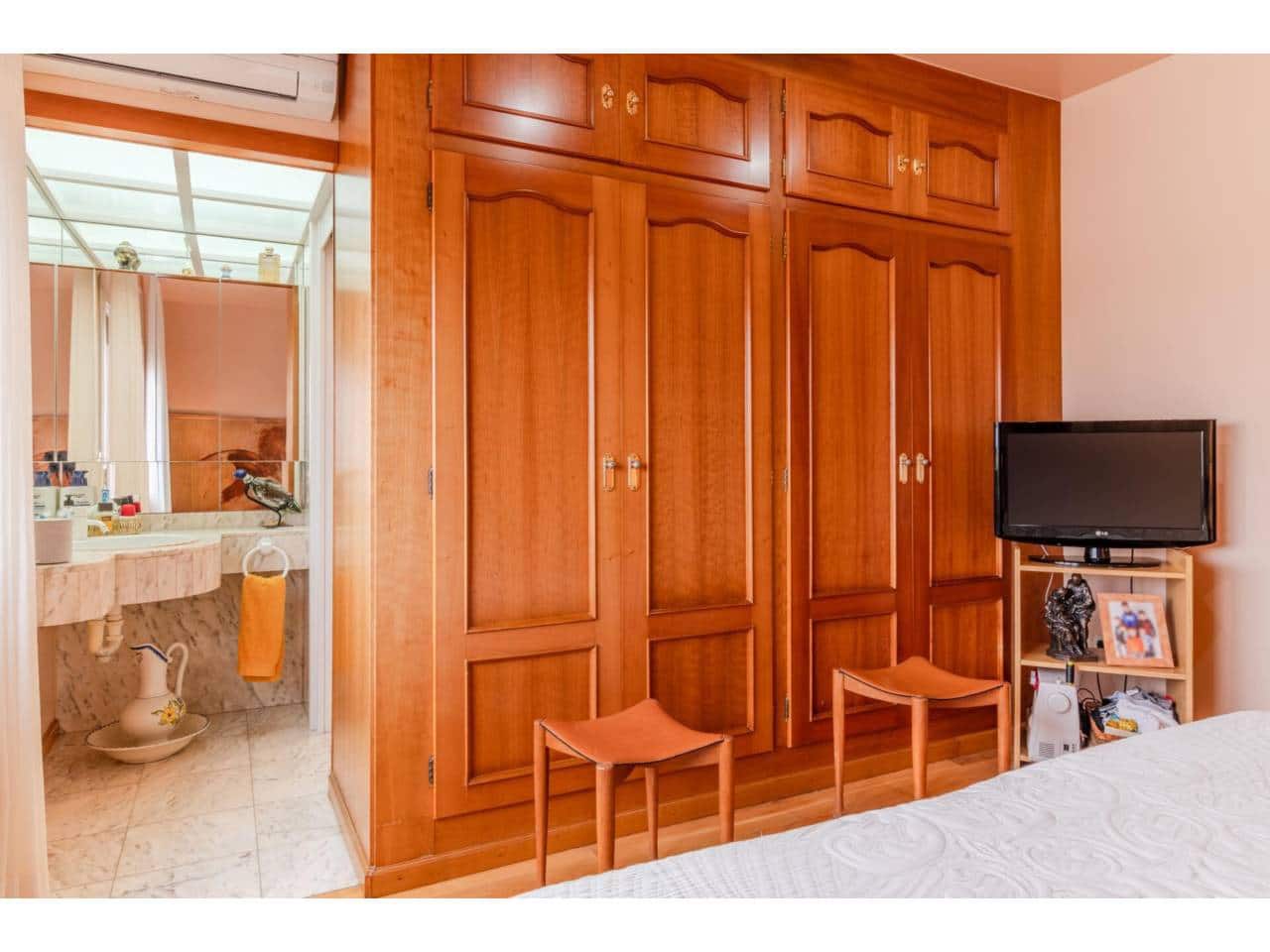 4 bedroom Villa for sale in Roses - € 598,000 (Ref: 9503700)