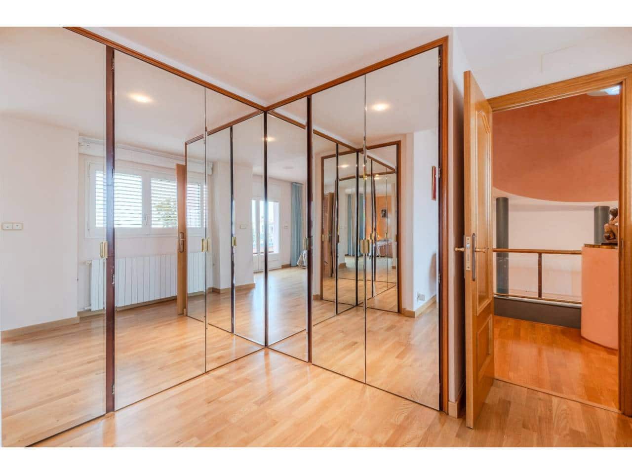 4 bedroom Villa for sale in Roses - € 598,000 (Ref: 9503700)