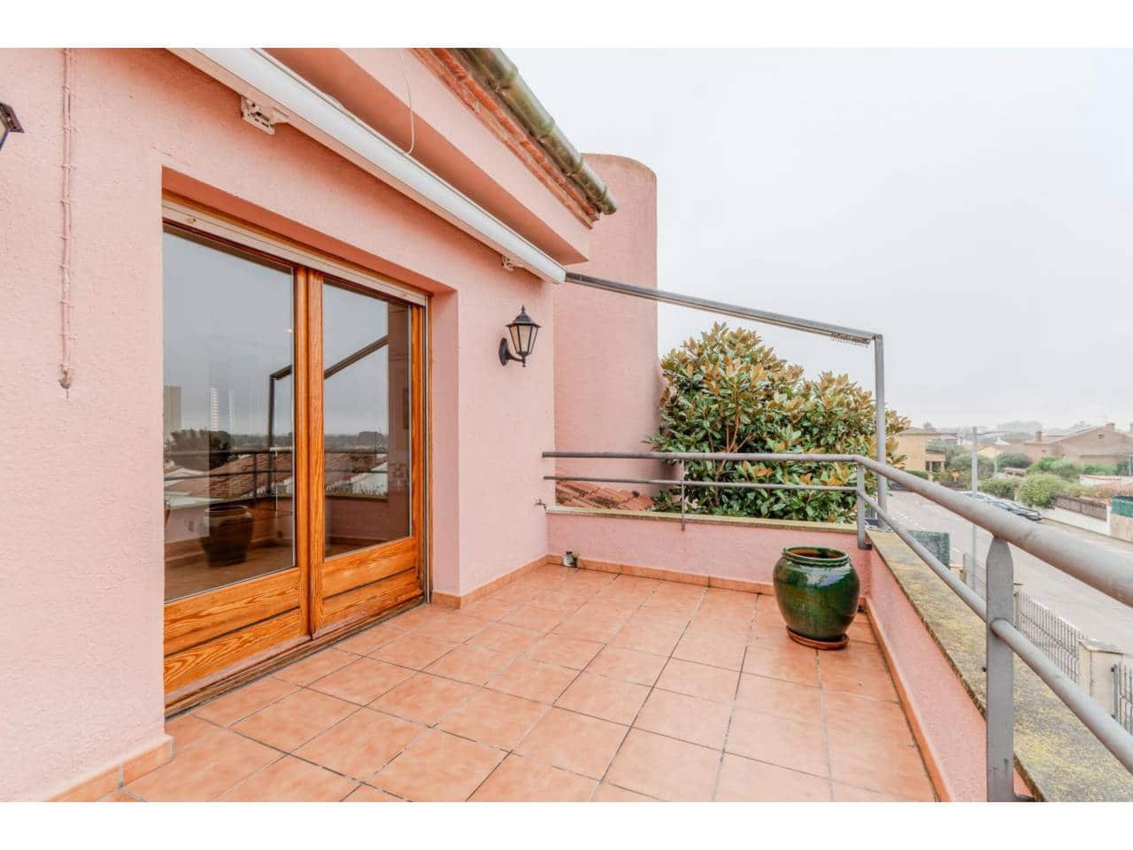 4 bedroom Villa for sale in Roses - € 598,000 (Ref: 9503700)