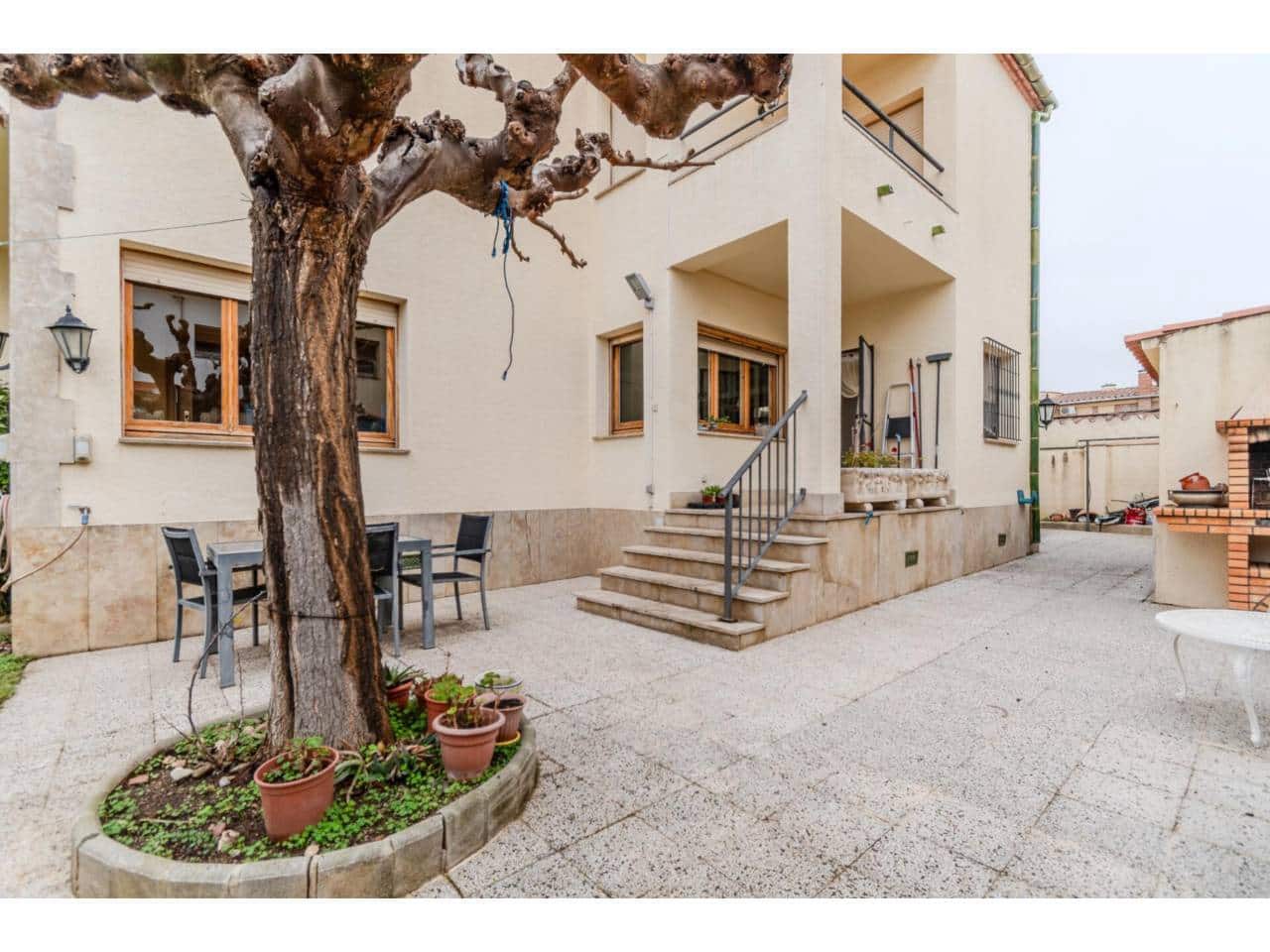 4 bedroom Villa for sale in Roses - € 598,000 (Ref: 9503700)