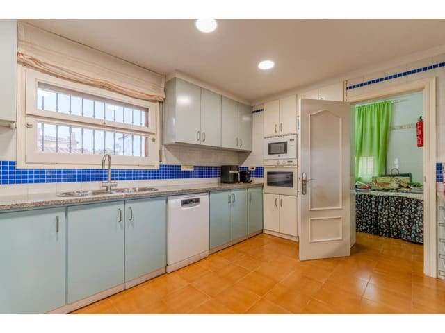 Chalet de 4 habitaciones en Roses en venta - 598.000 € (Ref: 9503700)