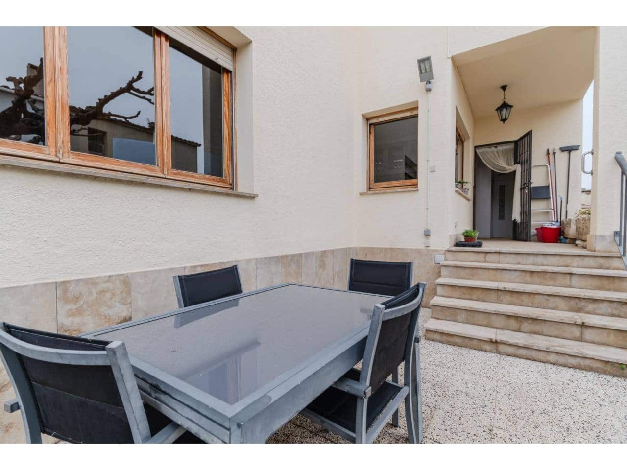 4 bedroom Villa for sale in Roses - € 598,000 (Ref: 9503700)