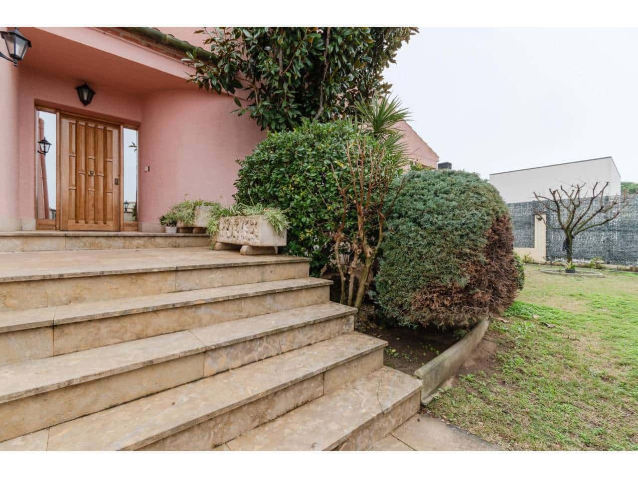 4 bedroom Villa for sale in Roses - € 598,000 (Ref: 9503700)