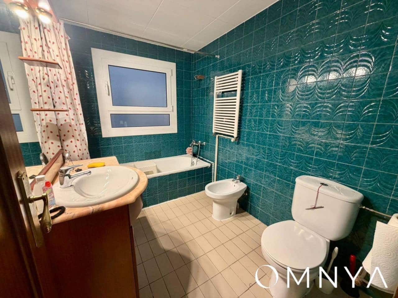 3 bedroom Flat for sale in Sant Feliu de Guixols - € 205,000 (Ref: 9518283)