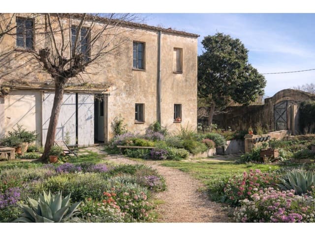 Negocio de 12 habitaciones en Sant Feliu de Guíxols en venta - 1.200.000 € (Ref: 9540660)