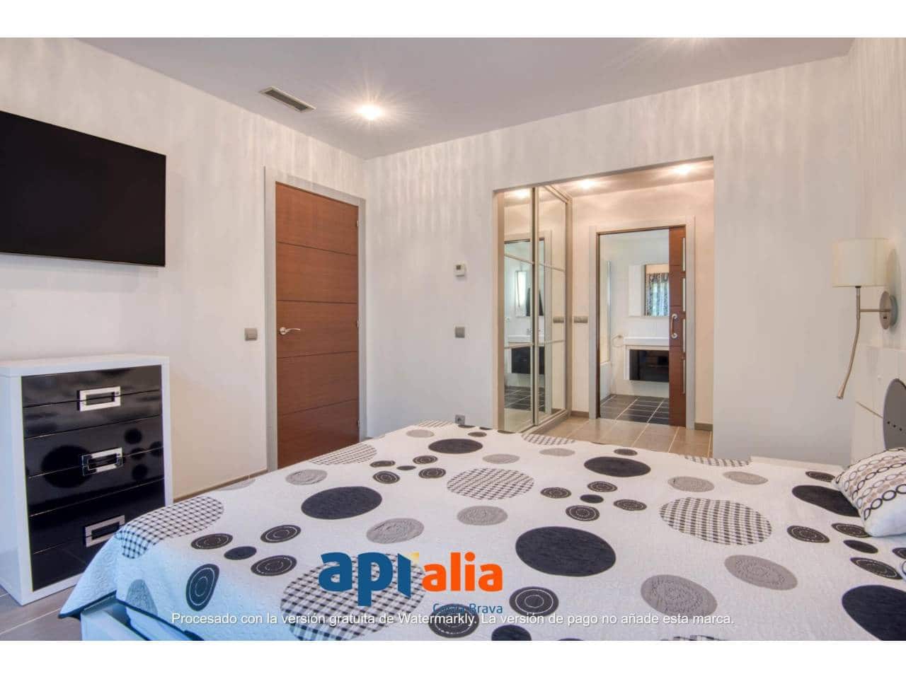 3 sovrum Villa till salu i Blanes med pool garage - 1 300 000 € (Ref: 9547481)