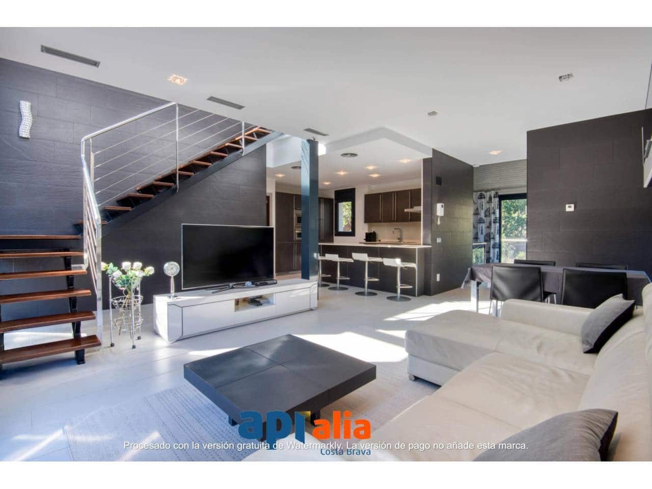 3 sovrum Villa till salu i Blanes med pool garage - 1 300 000 € (Ref: 9547481)