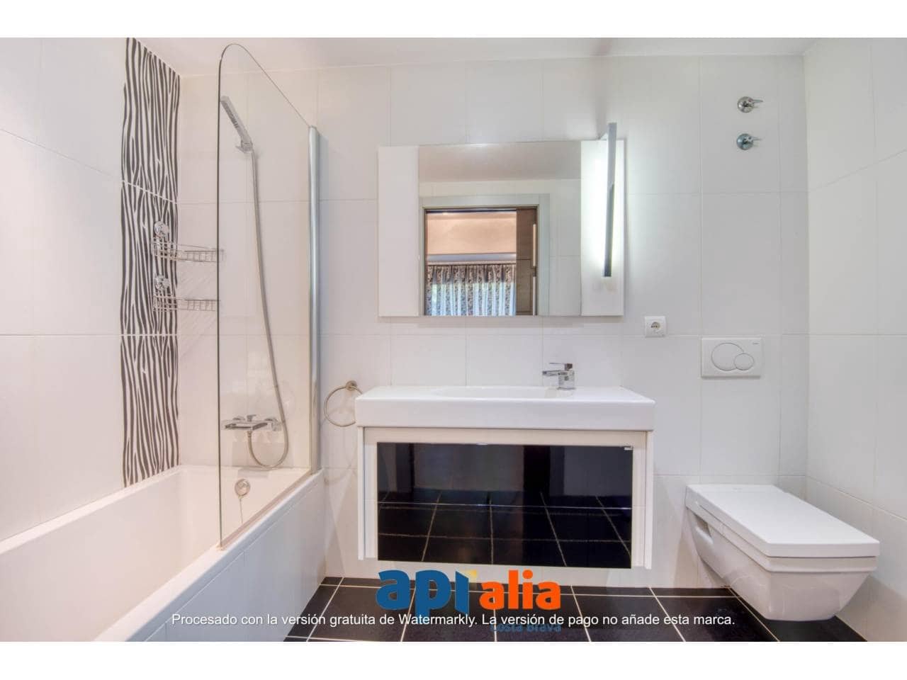 3 sovrum Villa till salu i Blanes med pool garage - 1 300 000 € (Ref: 9547481)