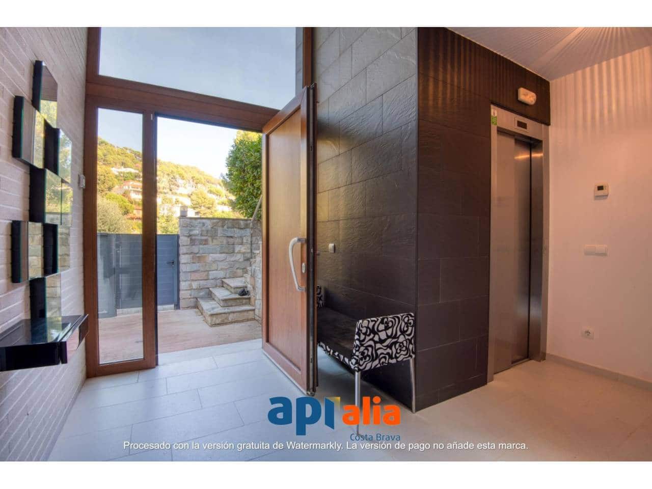 3 sovrum Villa till salu i Blanes med pool garage - 1 300 000 € (Ref: 9547481)