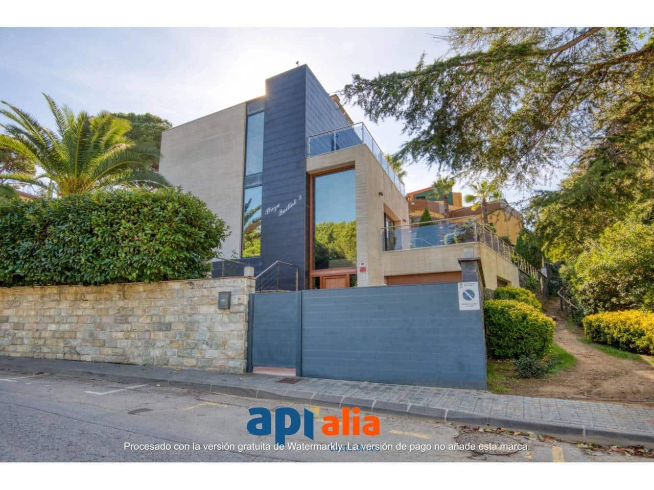 3 sovrum Villa till salu i Blanes med pool garage - 1 300 000 € (Ref: 9547481)