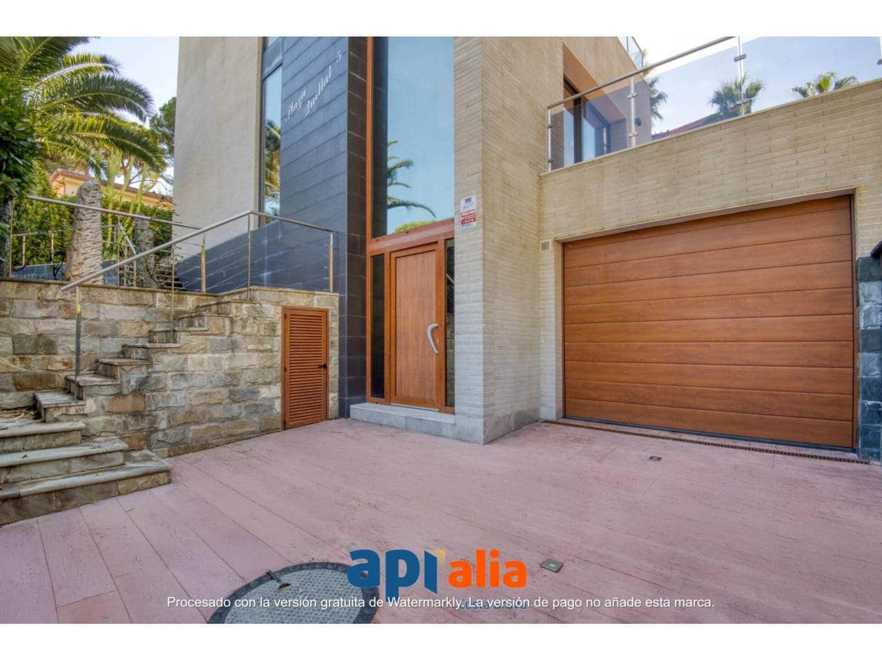 3 sovrum Villa till salu i Blanes med pool garage - 1 300 000 € (Ref: 9547481)