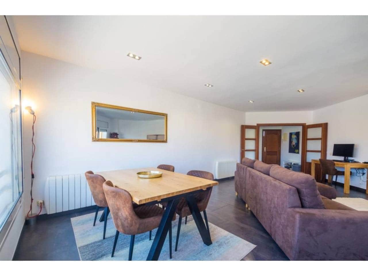 3 bedroom Flat for sale in Santa Cristina d'Aro - € 290,000 (Ref: 9585306)