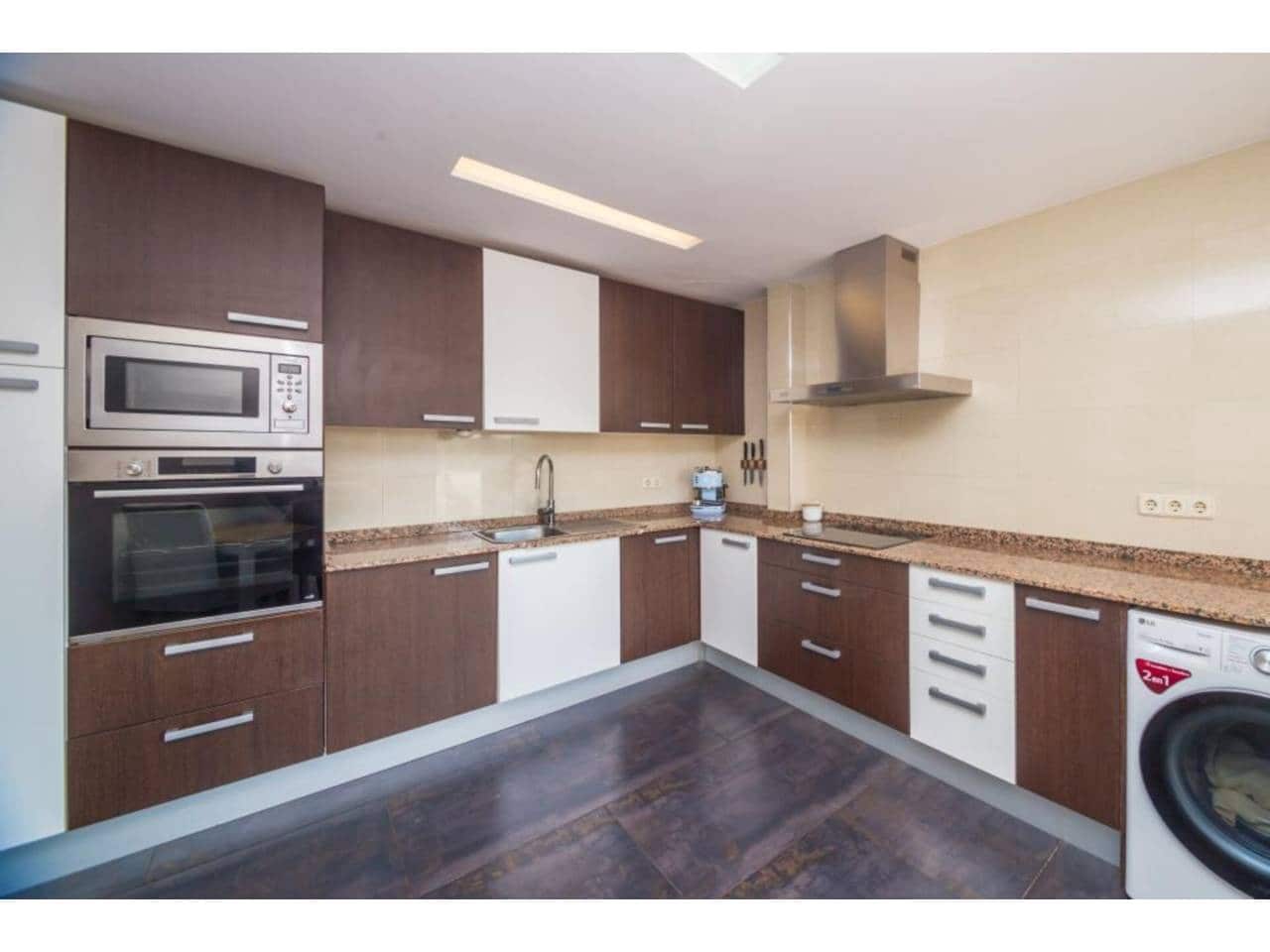 3 bedroom Flat for sale in Santa Cristina d'Aro - € 290,000 (Ref: 9585306)