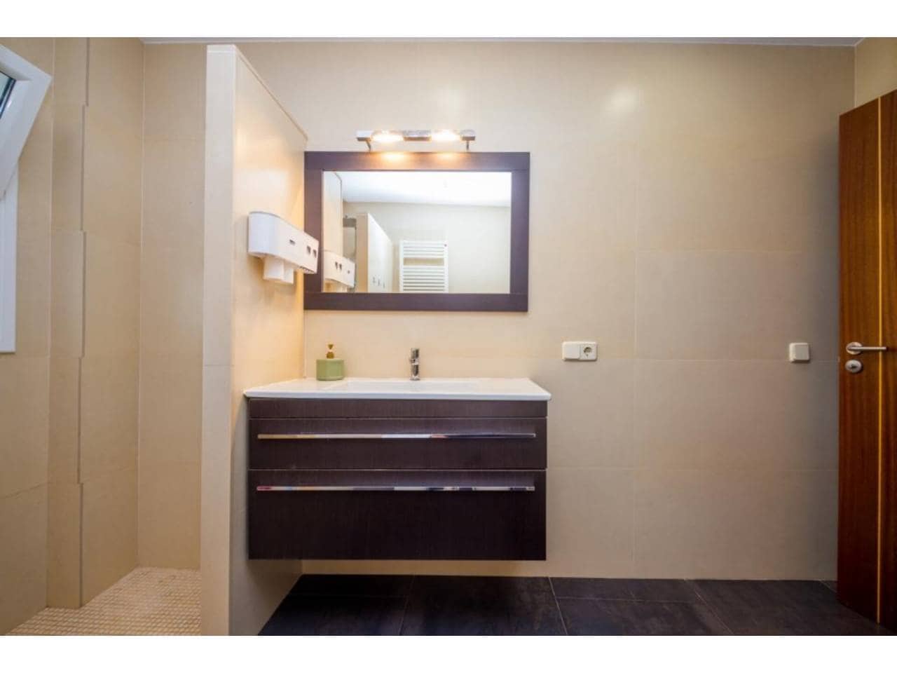 3 bedroom Flat for sale in Santa Cristina d'Aro - € 290,000 (Ref: 9585306)