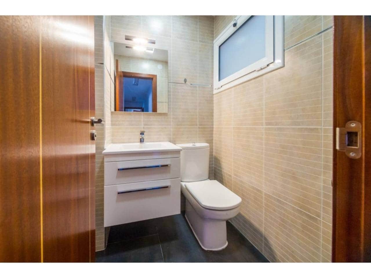 3 bedroom Flat for sale in Santa Cristina d'Aro - € 290,000 (Ref: 9585306)