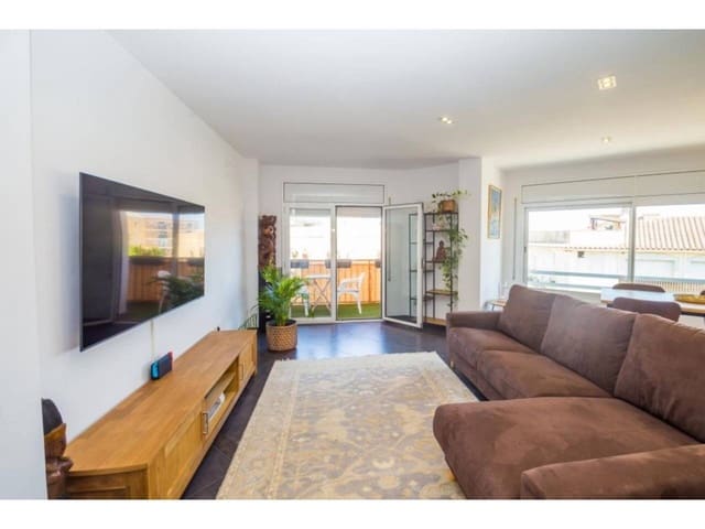 3 soveværelse Lejlighed til salg i Santa Cristina d'Aro - € 290.000 (Ref: 9585306)