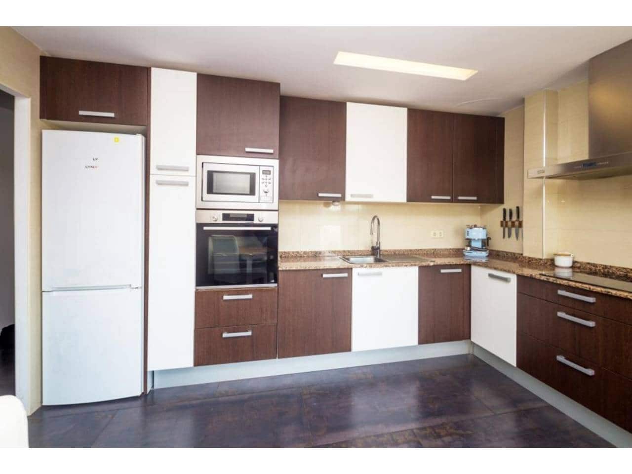 3 bedroom Flat for sale in Santa Cristina d'Aro - € 290,000 (Ref: 9585306)