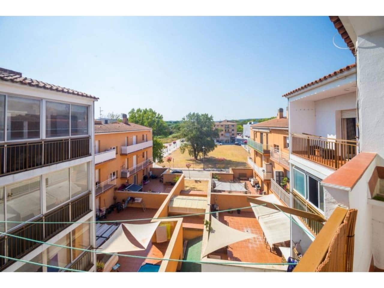 3 bedroom Flat for sale in Santa Cristina d'Aro - € 290,000 (Ref: 9585306)
